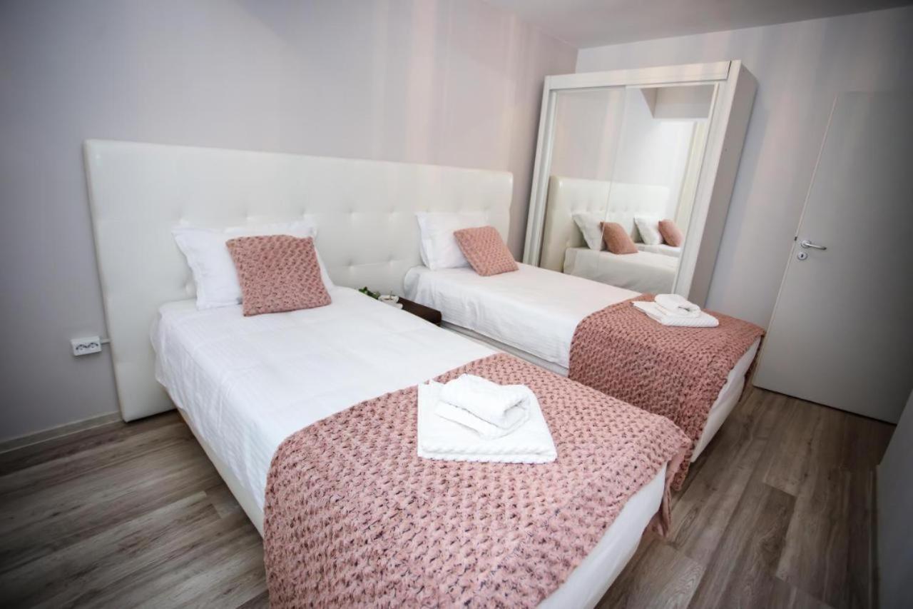 Metropolitan Iassium Apartments Яссы Экстерьер фото